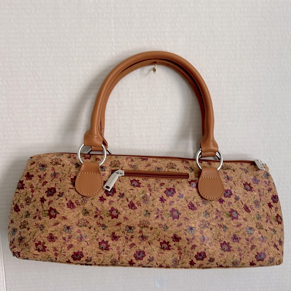 NWT Primeware Insulated Wine Clutch.